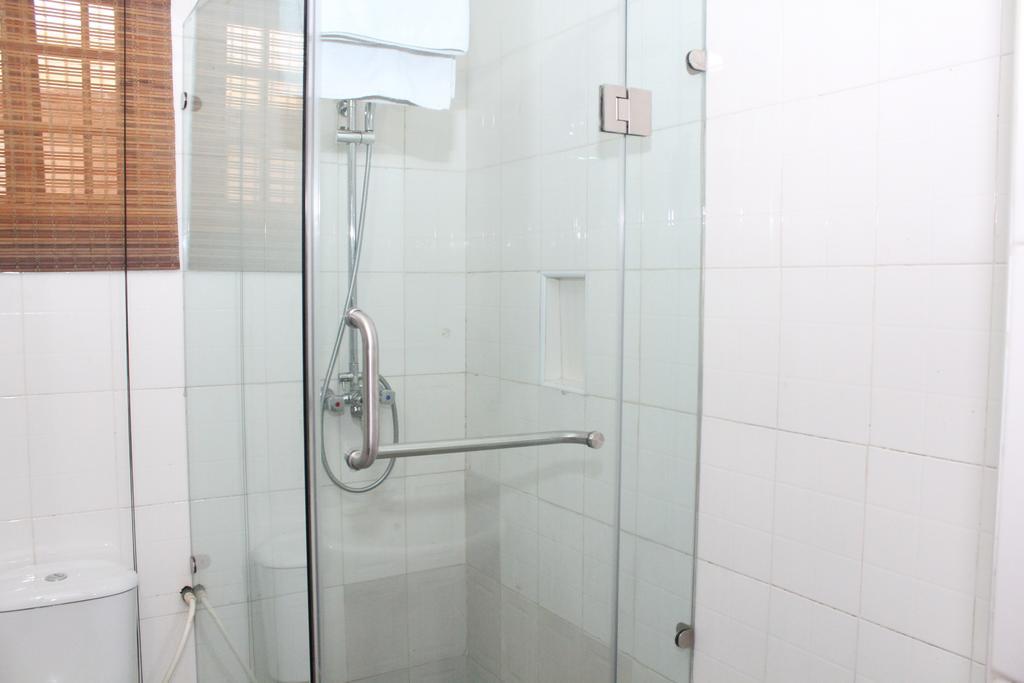 Bluespring Hotel Maryland Экстерьер фото